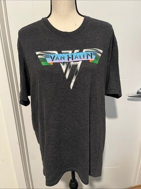 Van Halen Band Music Gray Graphic Logo T-Shirt Concert Festival 80’s Music Rock